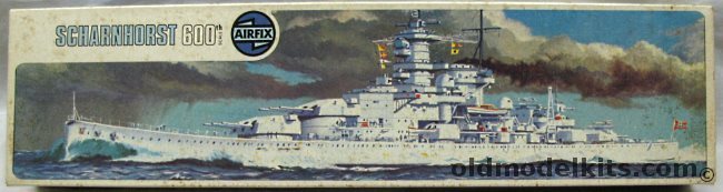 Airfix 1/600 Scharnhorst Battlecruiser - Early Straight Bow, 04206-8 plastic model kit